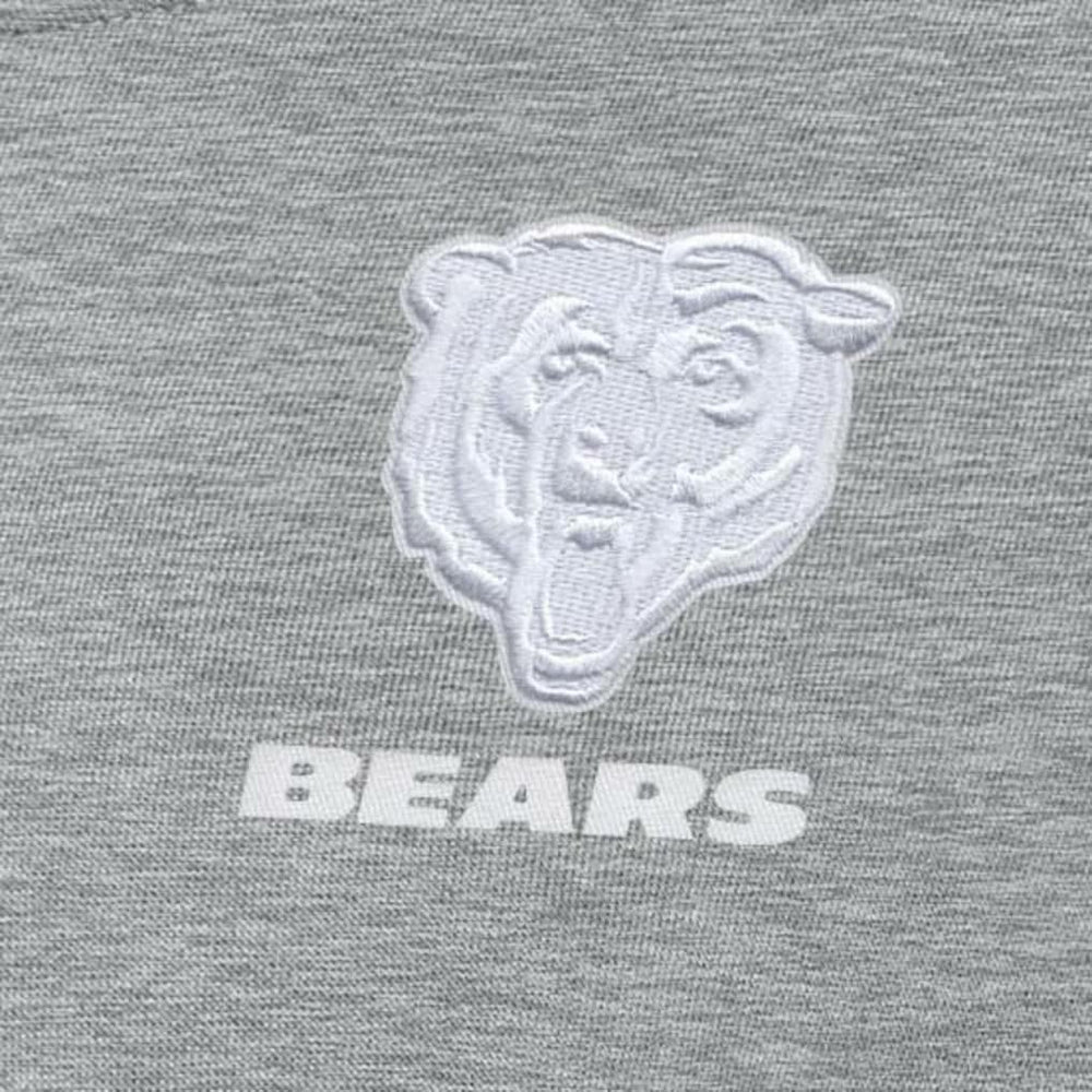 Chicago Bears Antigua Women's Victory Crew Pullover Sweatshirt | NFL Discount