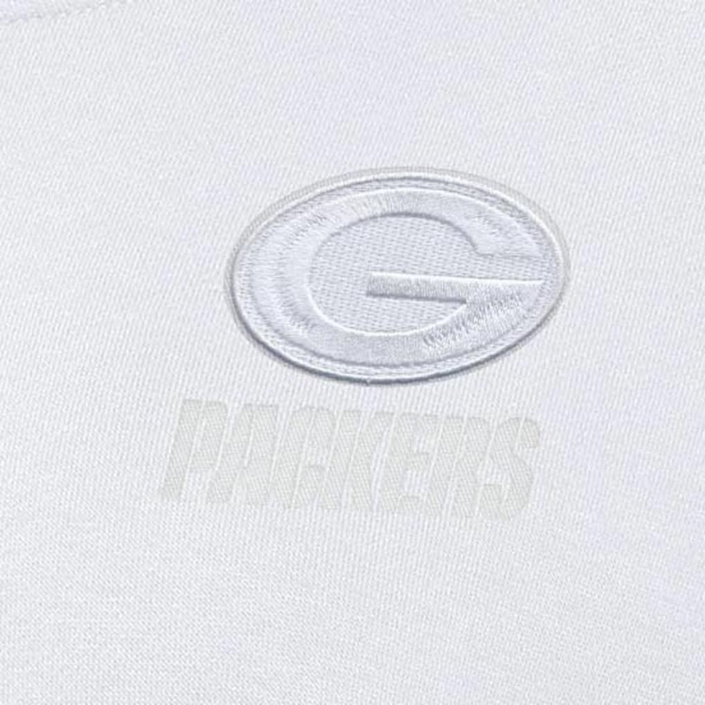 Green Bay Packers Antigua Women's Victory Crew Pullover Sweatshirt | NFL Hot