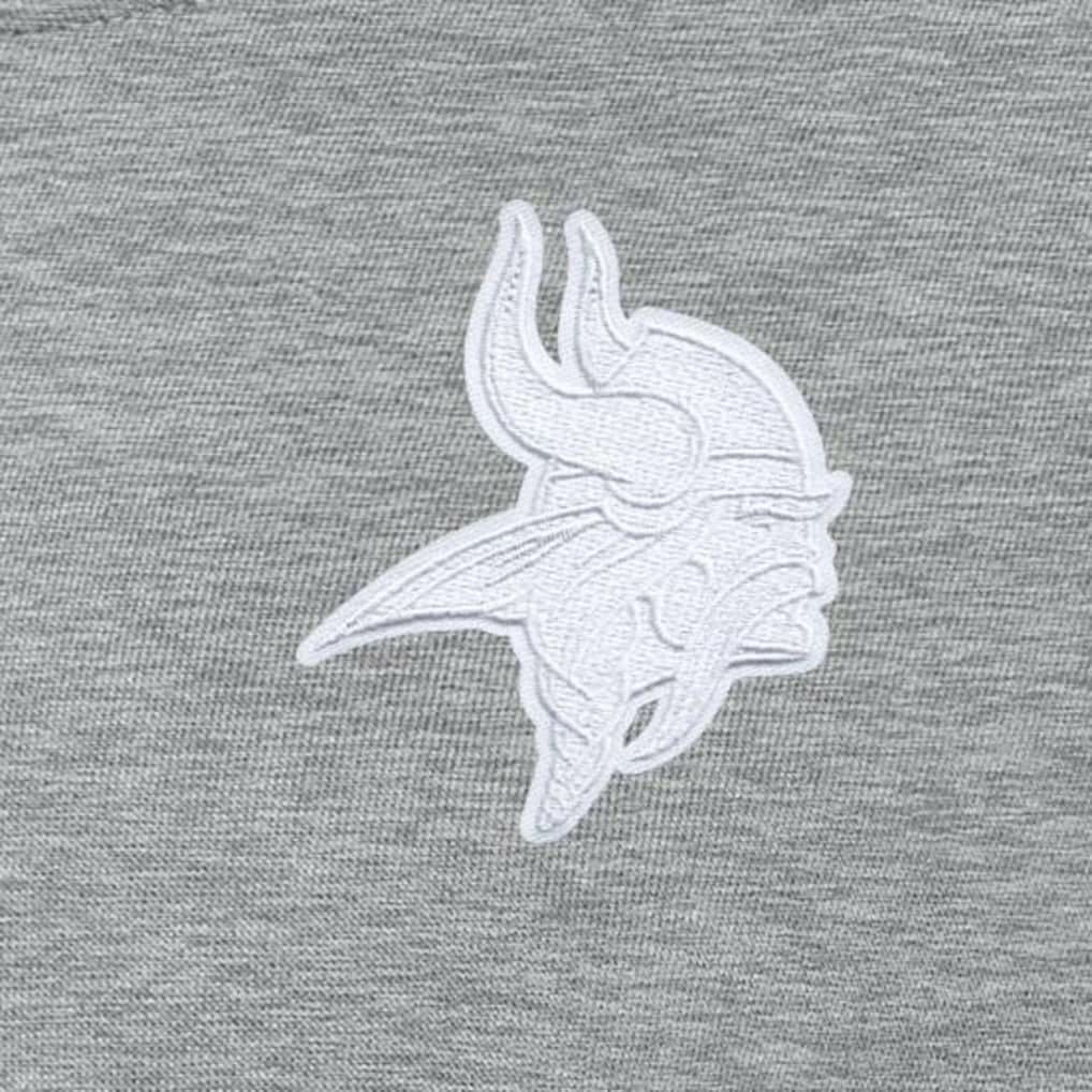 Minnesota Vikings Antigua Women's Victory Crew Pullover Sweatshirt | NFL Near me