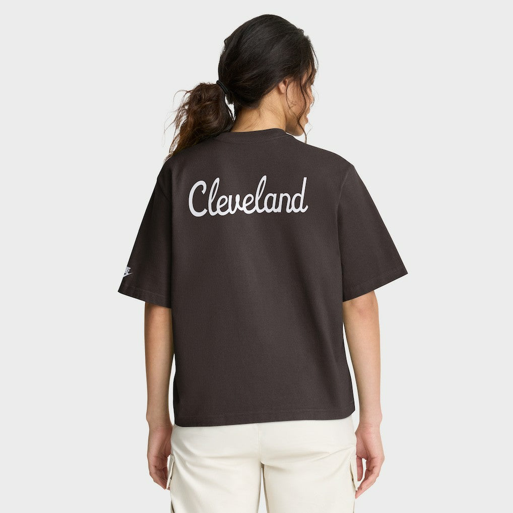 Cleveland Browns Women's Rewind Pocket Boxy T-Shirt | NFL US