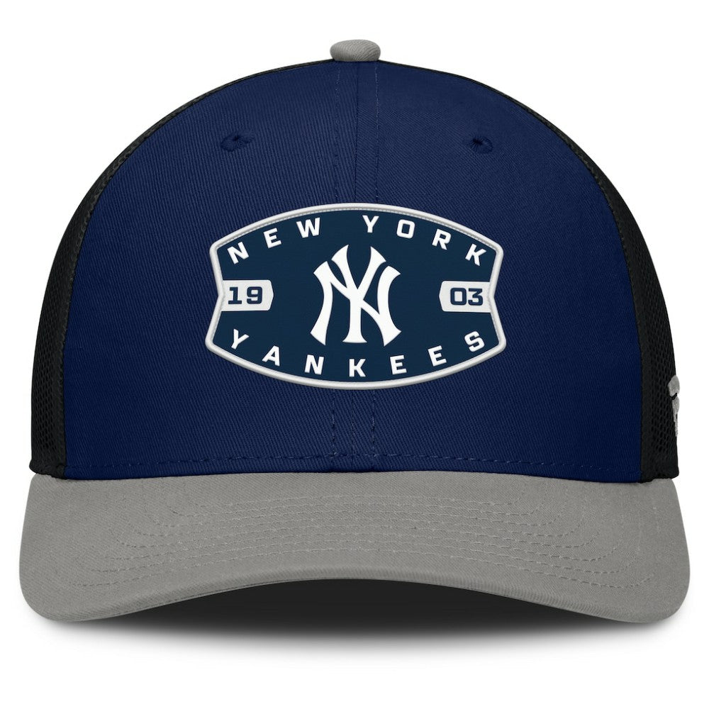 New York Yankees Fanatics Cutoff Adjustable Trucker Hat - MLB Hats