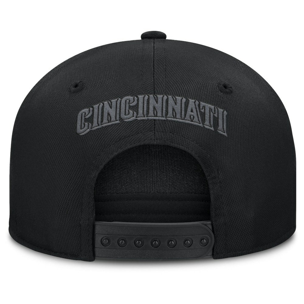 Cincinnati Reds Fanatics Platoon Snapback Hat - MLB Hats