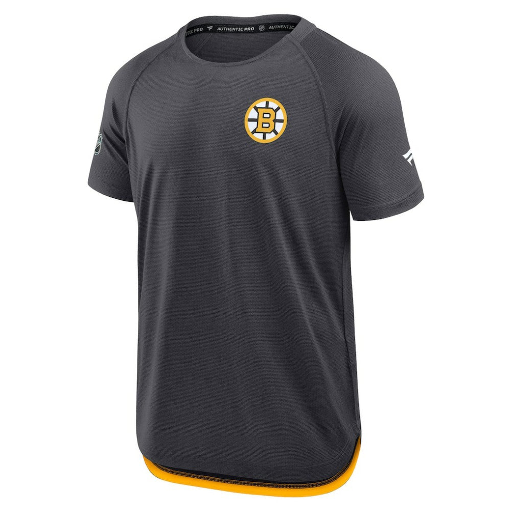 Boston Bruins Fanatics Authentic Pro Rink Raglan Performance T-Shirt -  NHL T-shirts