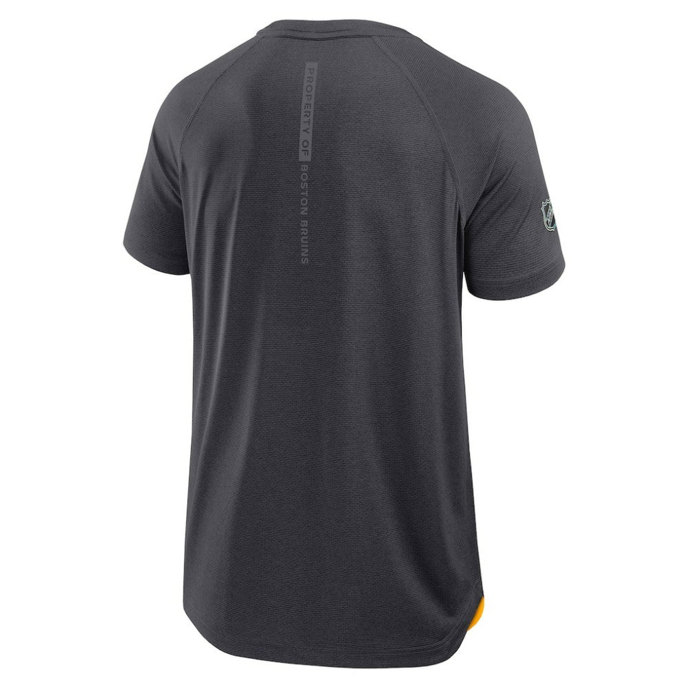 Boston Bruins Fanatics Authentic Pro Rink Raglan Performance T-Shirt -  NHL T-shirts