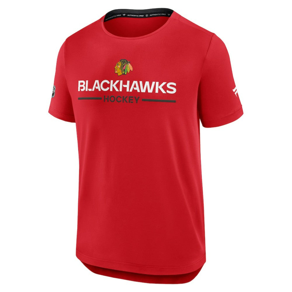 Chicago Blackhawks Fanatics Authentic Pro Rink Tech T-Shirt -  NHL T-shirts