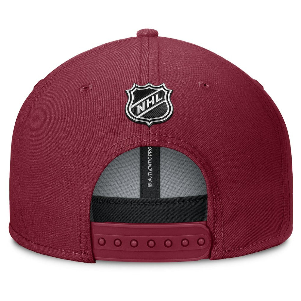Colorado Avalanche Fanatics Authentic Pro Rink Lockup Snapback Hat -  NHL Hats