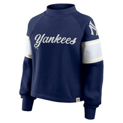 New York Yankees Fanatics Women's Oversized Toss Sweep Raglan Pullover Sweatshirt - MLB Pullover
