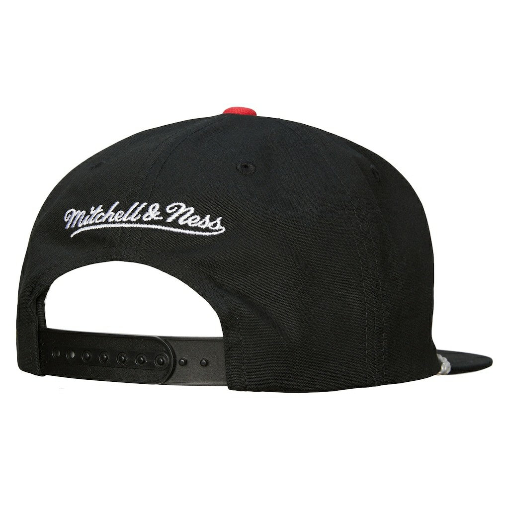 Black Chicago Bulls Ascend Deadstock Snapback Hat | NBA