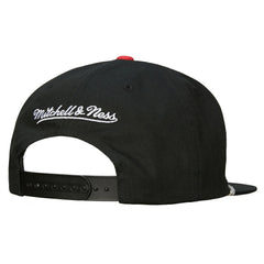 Black Chicago Bulls Ascend Deadstock Snapback Hat | NBA