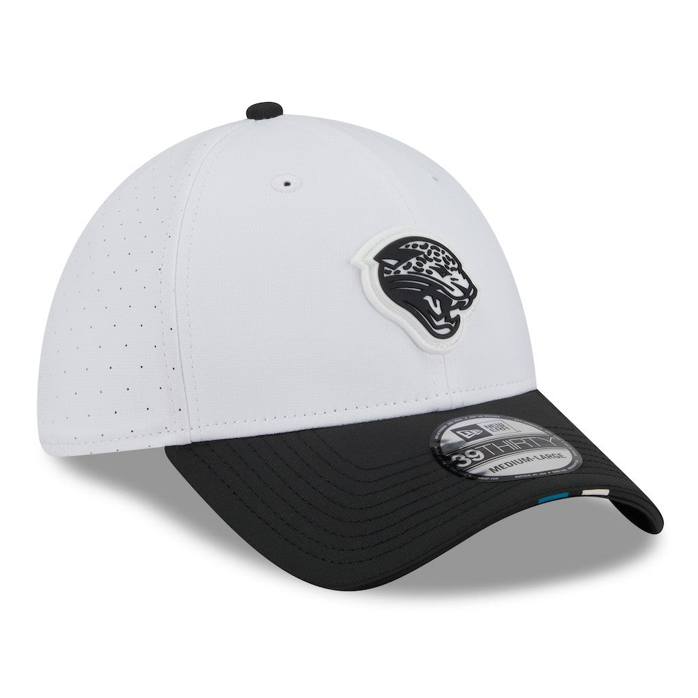 Jacksonville Jaguars 2025 NFL Training Camp Throwback Logo 39THIRTY Flex Hat | NFL Sale