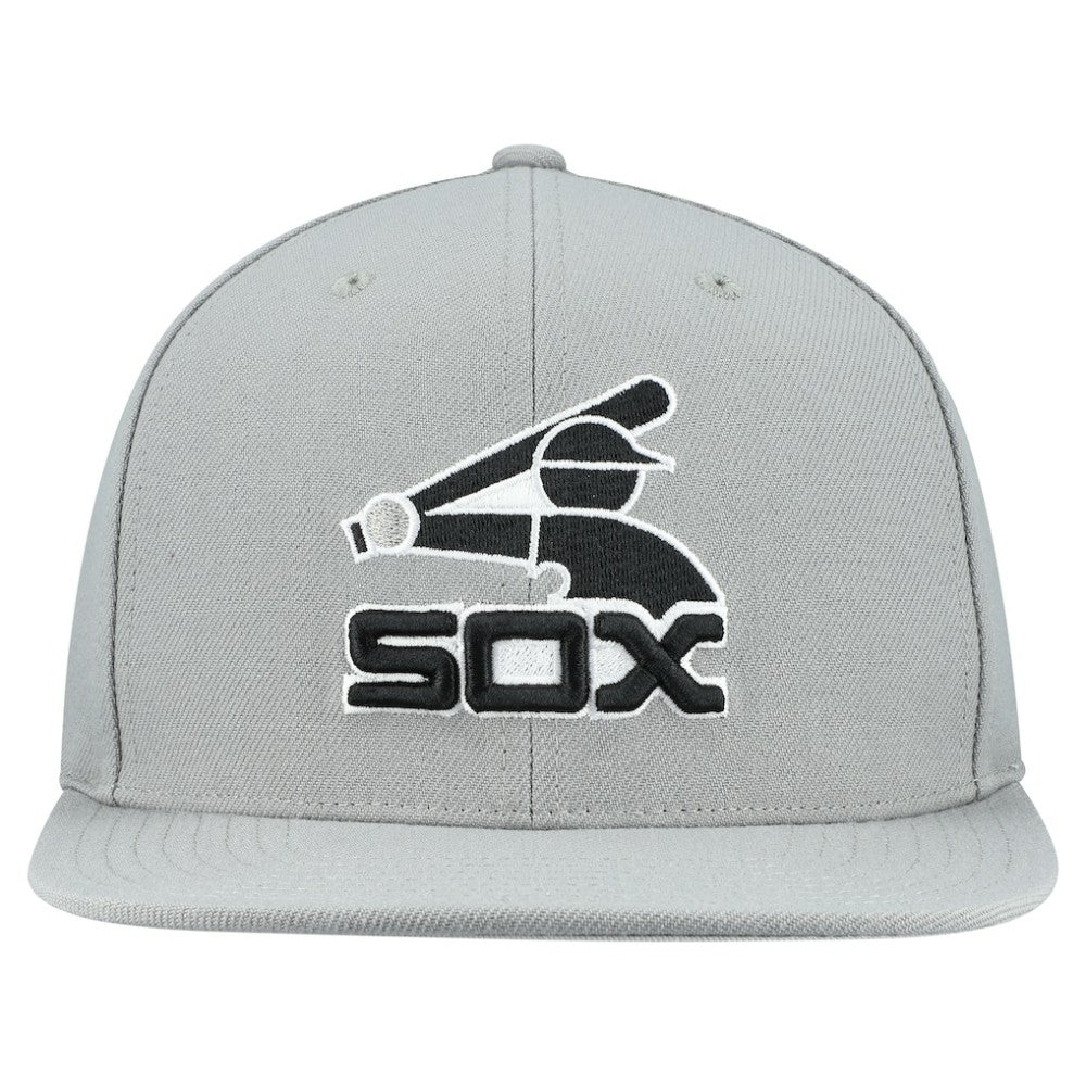 Chicago White Sox Mitchell & Ness Cooperstown Collection Basic Flip Snapback Hat - MLB Hats