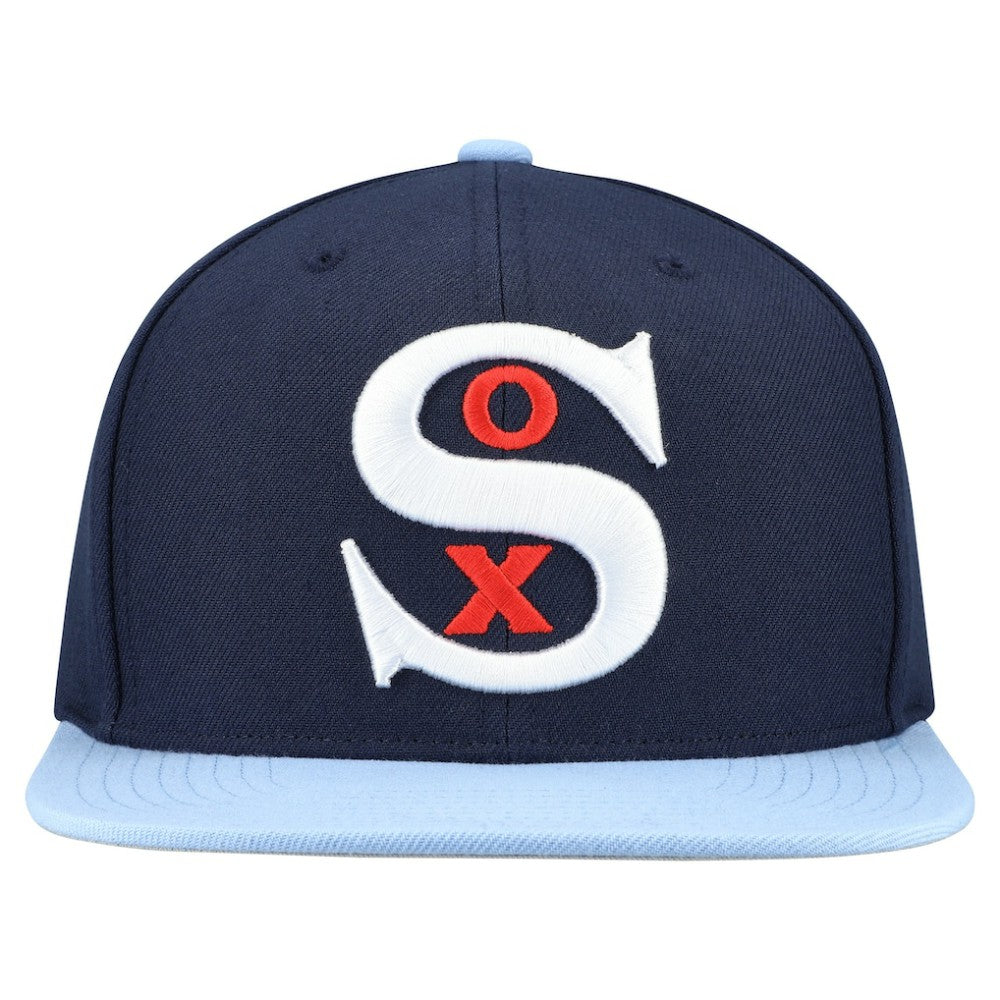 Chicago White Sox Mitchell & Ness Cooperstown Collection Basic Flip Snapback Hat - MLB Hats