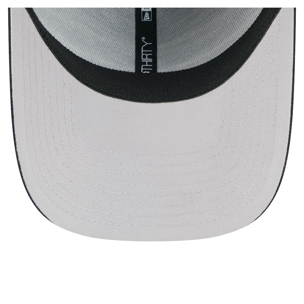 Las Vegas Raiders Stripes 39THIRTY Flex Hat | NFL Outlet