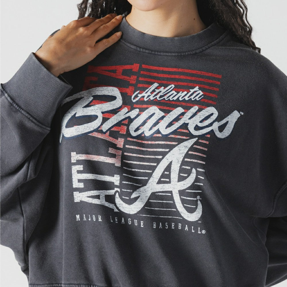 Atlanta Braves New Era Women's Boxy Mineral Wash Dolmen Sleeve Cropped Sweatshirt - MLB Sweatshirts