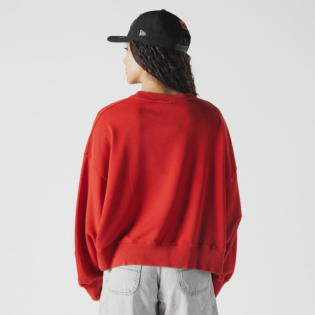 San Francisco 49ers Women's Oversized Throwback Mineral Wash Crew Neck Sweatshirt | NFL Sale