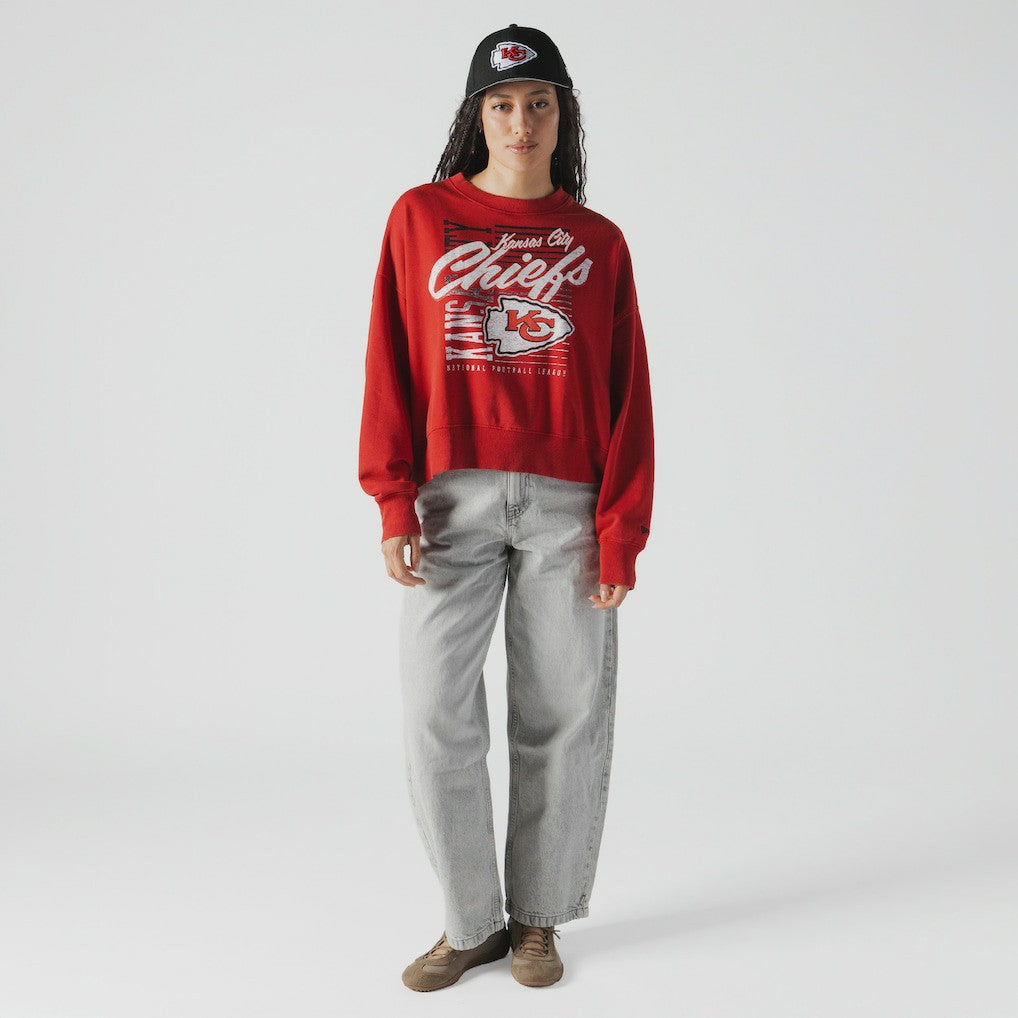Kansas City Chiefs Women's Oversized Throwback Mineral Wash Crew Neck Sweatshirt | NFL New