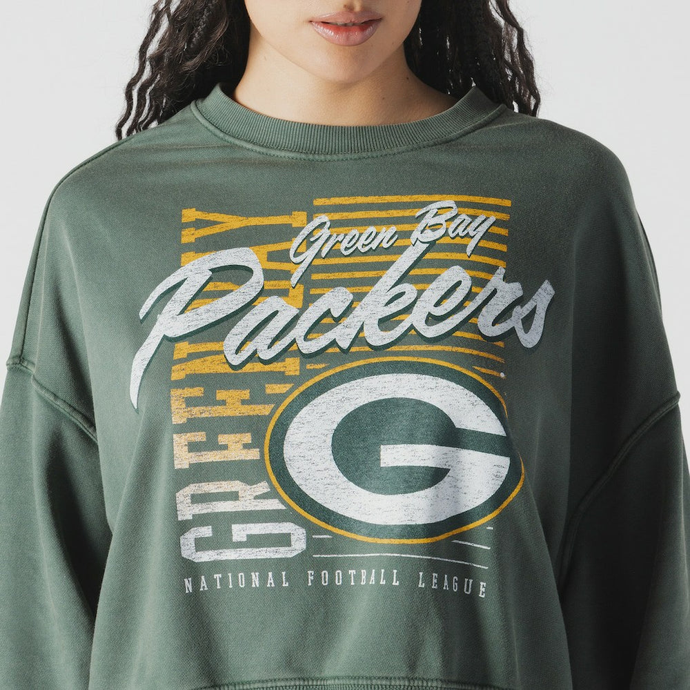 Green Bay Packers Women's Oversized Throwback Mineral Wash Crew Neck Sweatshirt | NFL Outlet