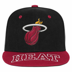 Black/Red Miami Heat Outerstuff Youth Two-Tone Snapback Hat | NBA