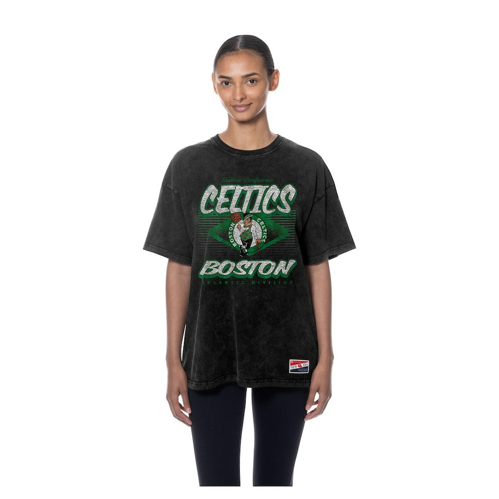 Black Boston Celtics Women's Throwback Mineral Wash Oversized T-Shirt | NBA