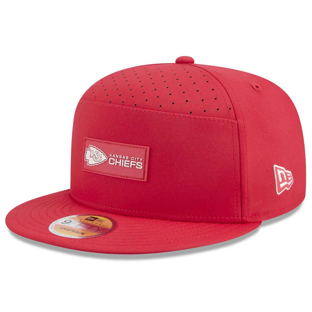 Kansas City Chiefs 2025 Sideline Split Panel 9FIFTY Snapback Hat | NFL Hot