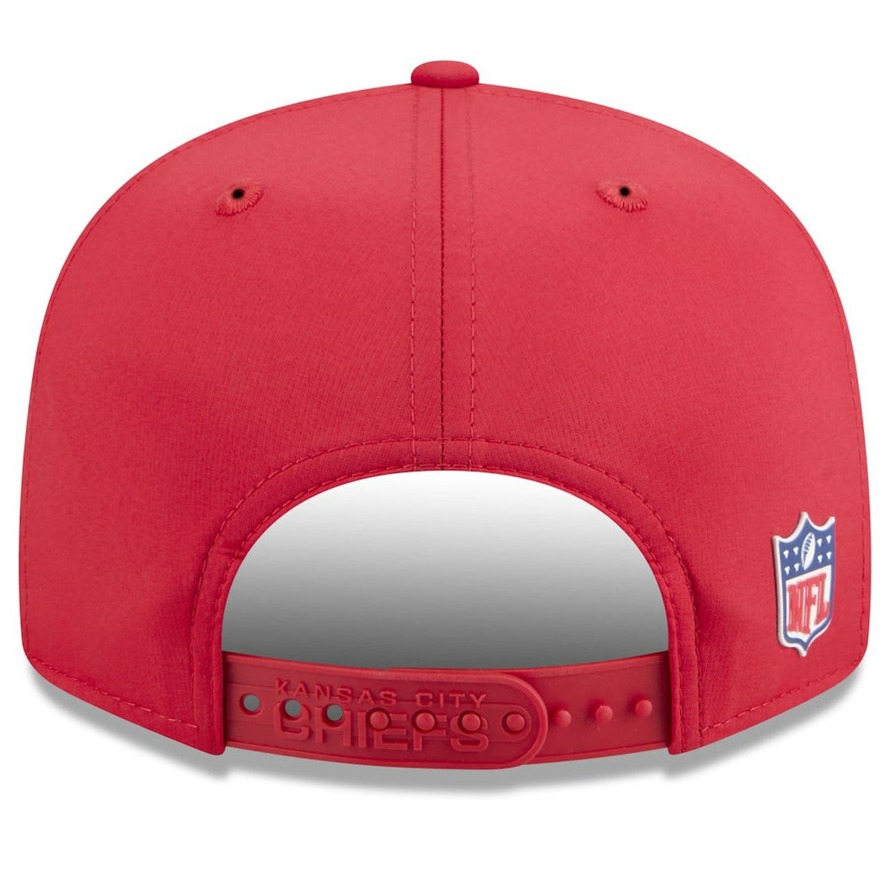 Kansas City Chiefs 2025 Sideline Split Panel 9FIFTY Snapback Hat | NFL Hot