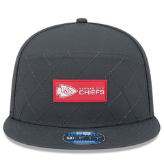 Kansas City Chiefs 2025 Sideline Cold Weather Split Panel 9FIFTY Snapback Hat | NFL Hot