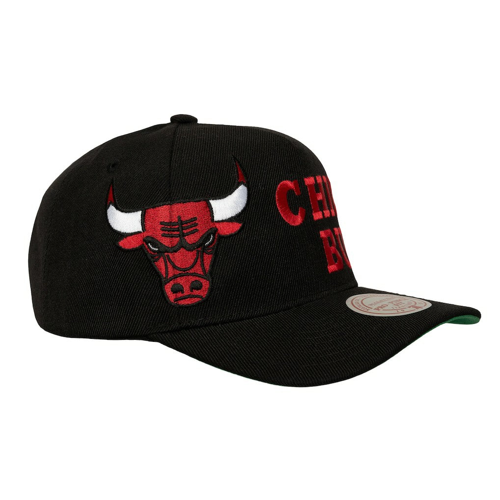 Black Chicago Bulls Busted Logo Wordmark Wrap-Around Pro Pinch Adjustable Hat | NBA