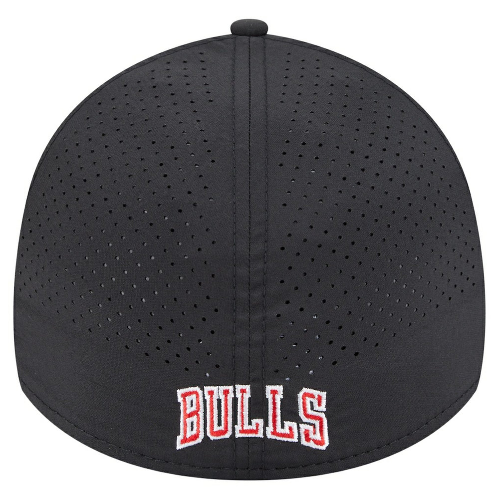 Black Chicago Bulls Featherweight Poly Rope Flex 39Thirty Hat | NBA