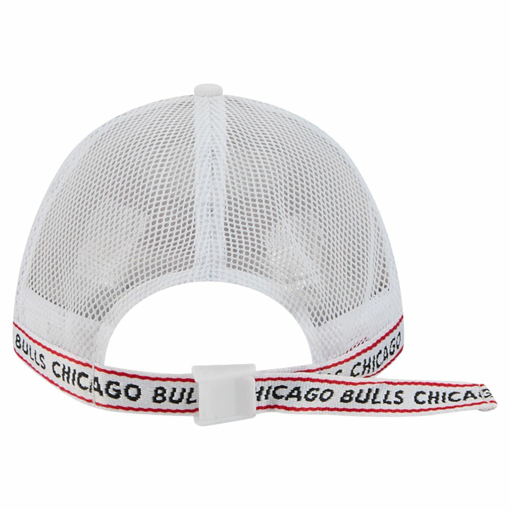 White Chicago Bulls Featherweight Team Tape 9FORTY M-Crown A-Frame Adjustable Hat | NBA