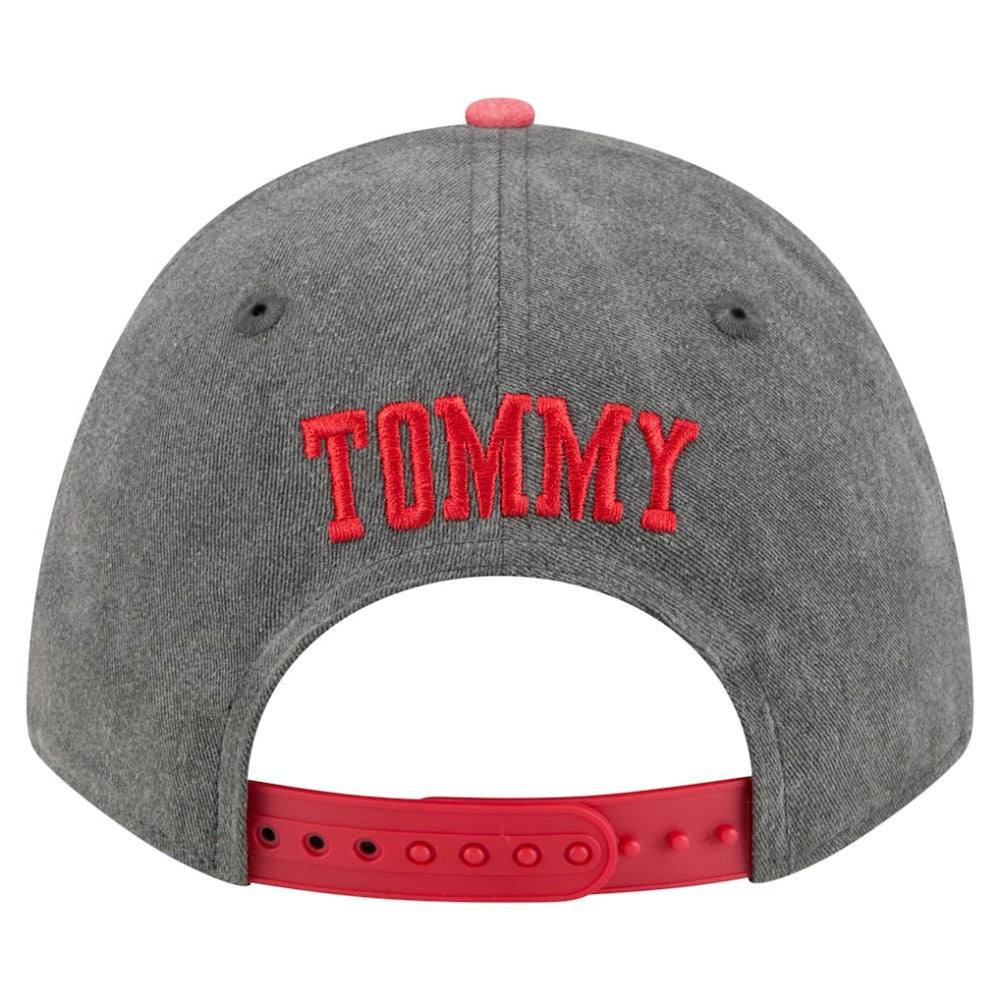 Chicago Blackhawks New Era Mascot 2-Tone 9FORTY Adjustable Hat -  NHL Hats