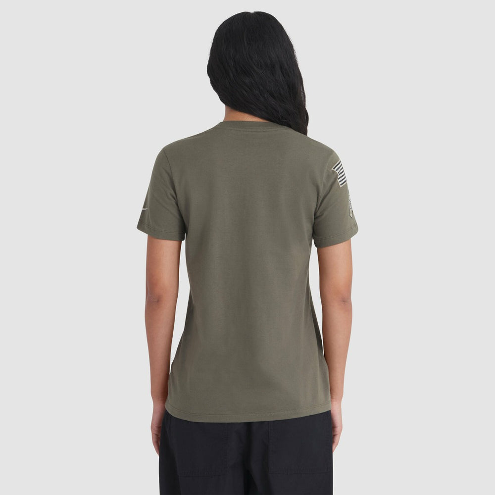 Green Bay Packers Women's 2025 Salute to Service Sideline T-Shirt | NFL New