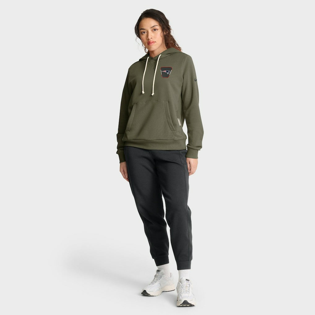 New England Patriots Women's 2025 Salute to Service Sideline Standard Issue Dri-FIT Hoodie | NFL US