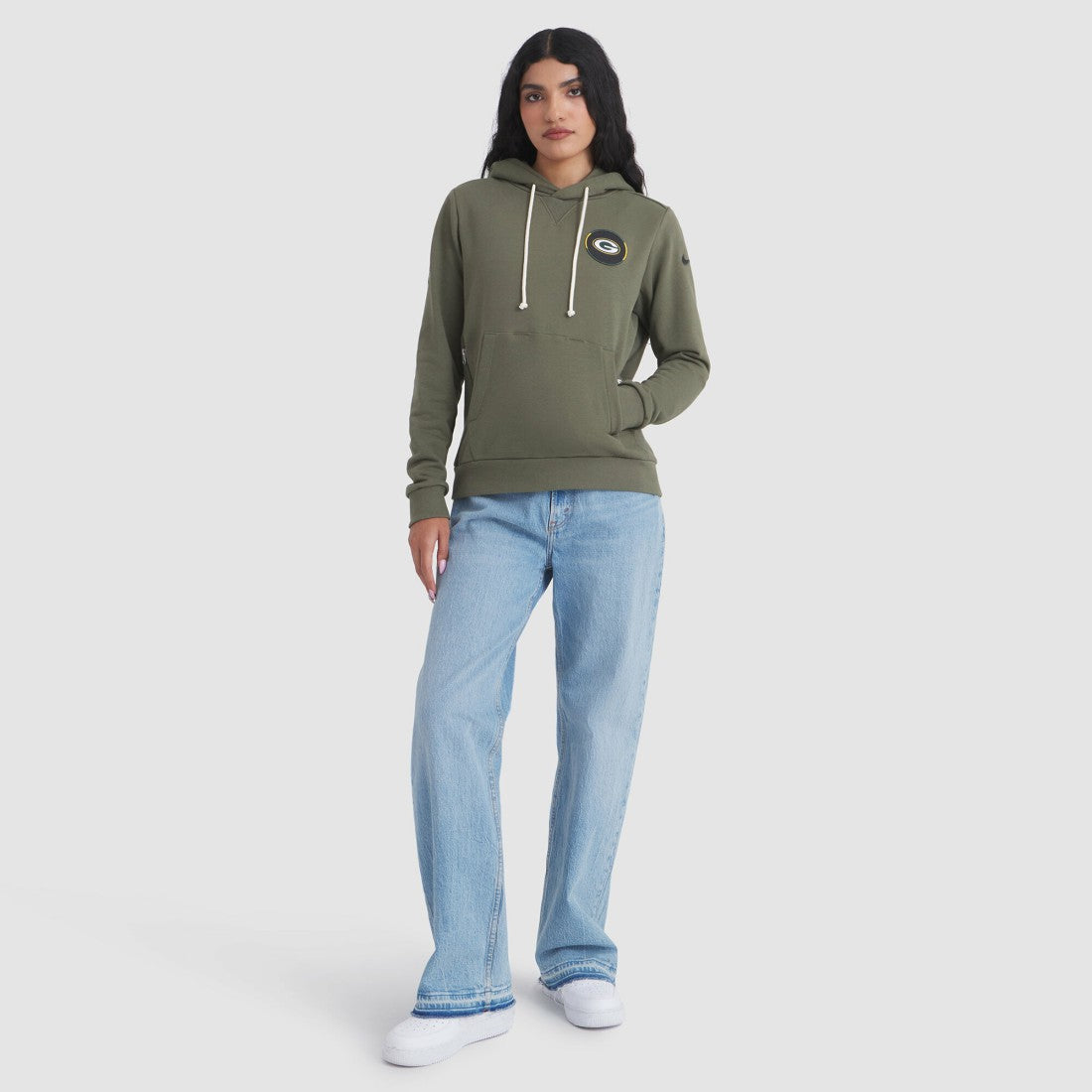 Green Bay Packers Women's 2025 Salute to Service Sideline Standard Issue Dri-FIT Hoodie | NFL On sale