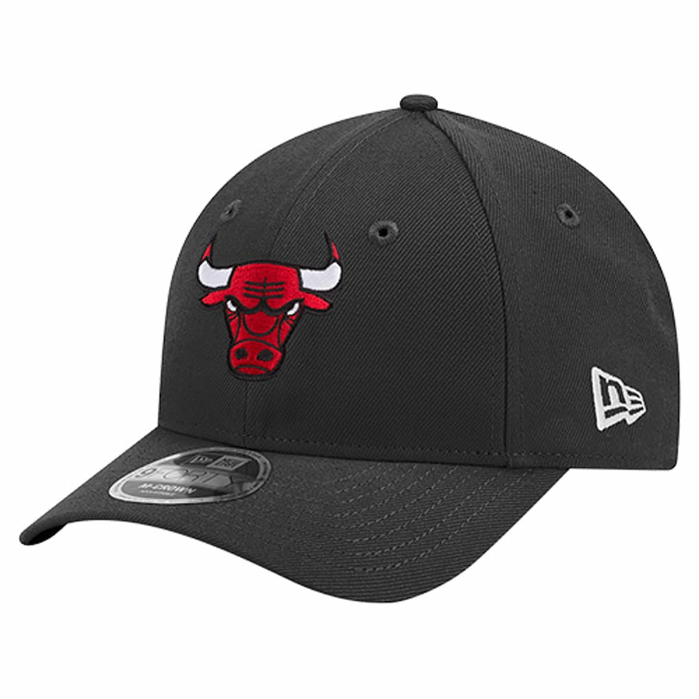 Black Chicago Bulls 9FORTY Stock M-Crown Adjustable Hat | NBA