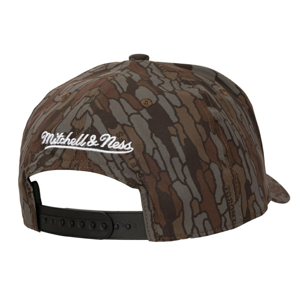 Toronto Maple Leafs Mitchell & Ness Hidden Camo Pro Crown Adjustable Hat -  NHL Hats