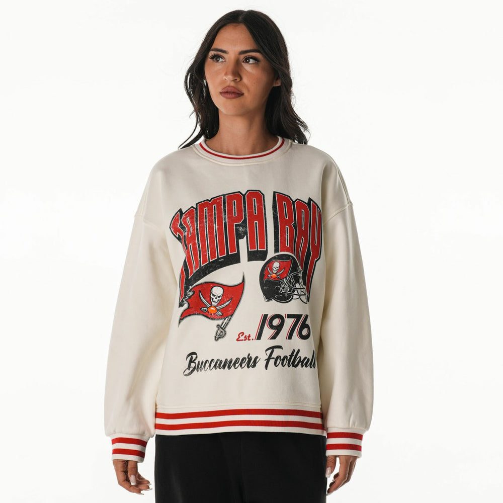 Tampa Bay Buccaneers The Wild Collective Women's Oversized Vintage French Terry Sweatshirt | NFL New