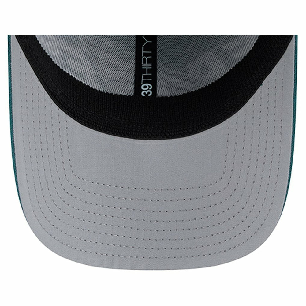Philadelphia Eagles Overlap Logo 39THIRTY Stretch Fit Hat | NFL Outlet