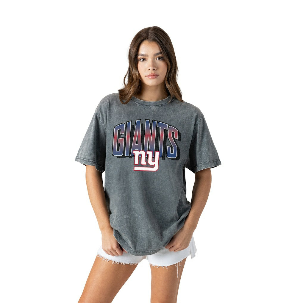 New York Giants Gameday Couture Women's Peak Performance Oversized Snow Wash T-Shirt | NFL On sale