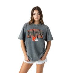 Cleveland Browns Gameday Couture Women's Peak Performance Oversized Snow Wash T-Shirt | NFL US