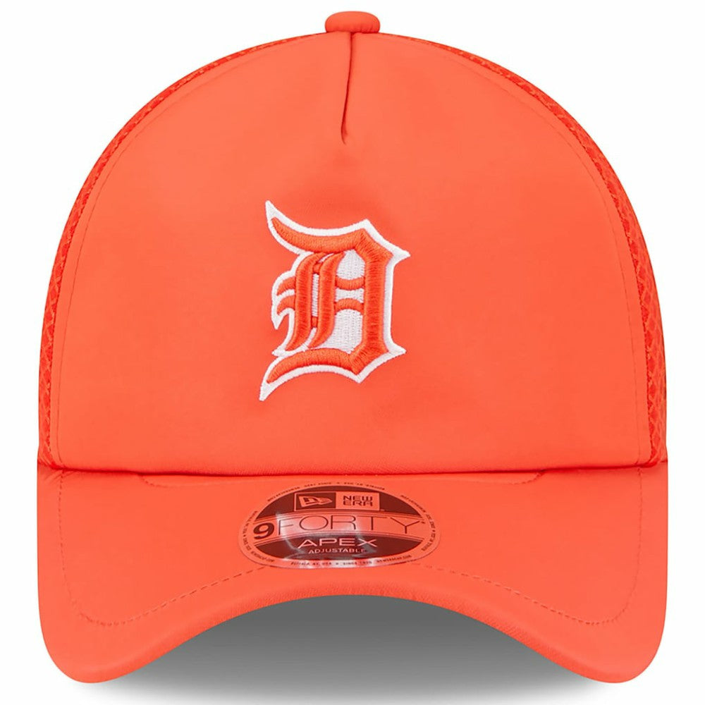 Detroit Tigers New Era 2026 Batting Practice Apex 9FORTY Adjustable Trucker Hat - MLB Hats