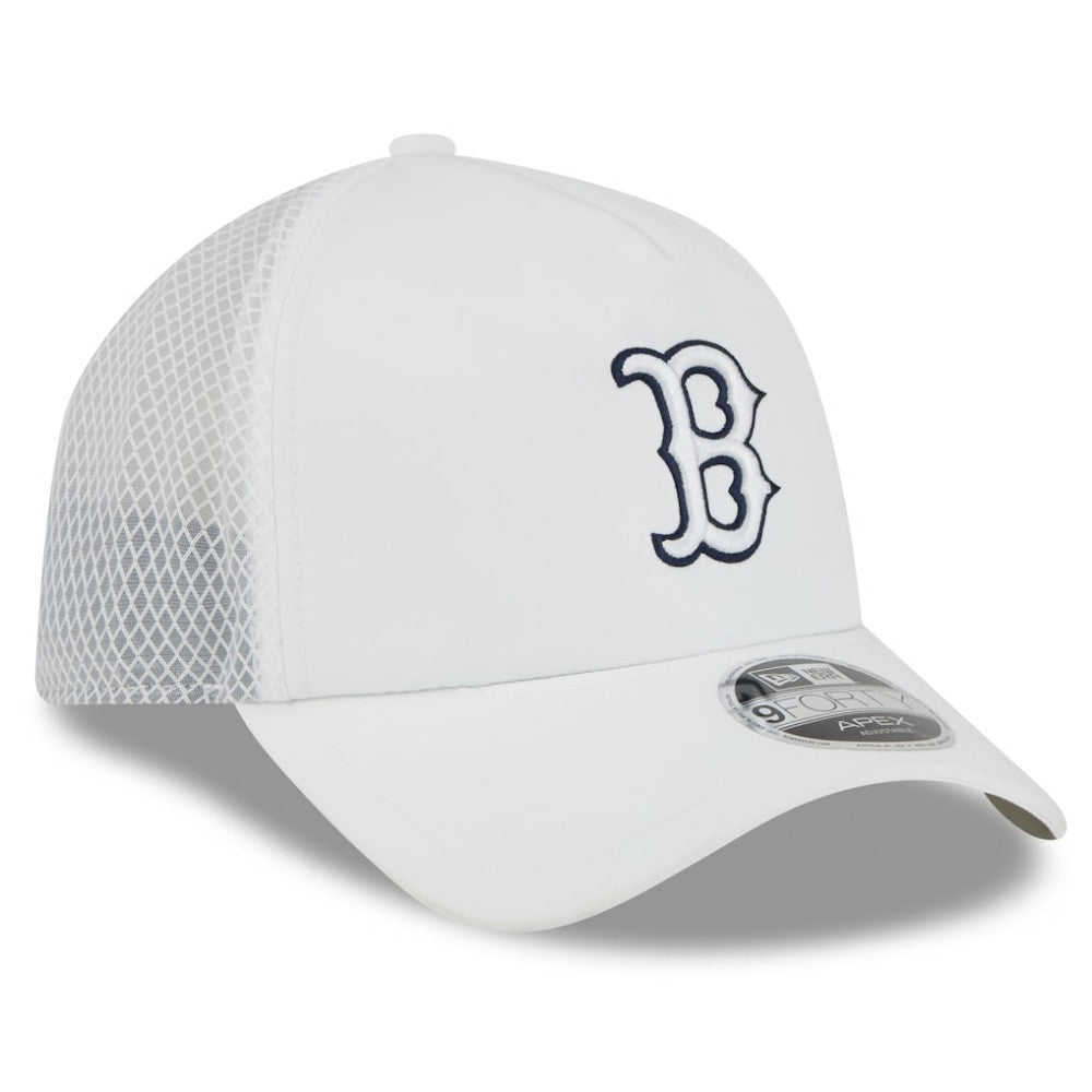 Boston Red Sox New Era 2026 Batting Practice Apex 9FORTY Adjustable Trucker Hat - MLB Hats