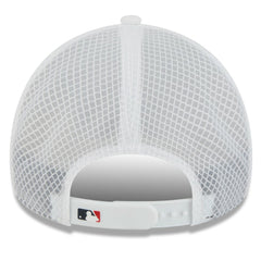 Boston Red Sox New Era 2026 Batting Practice Apex 9FORTY Adjustable Trucker Hat - MLB Hats