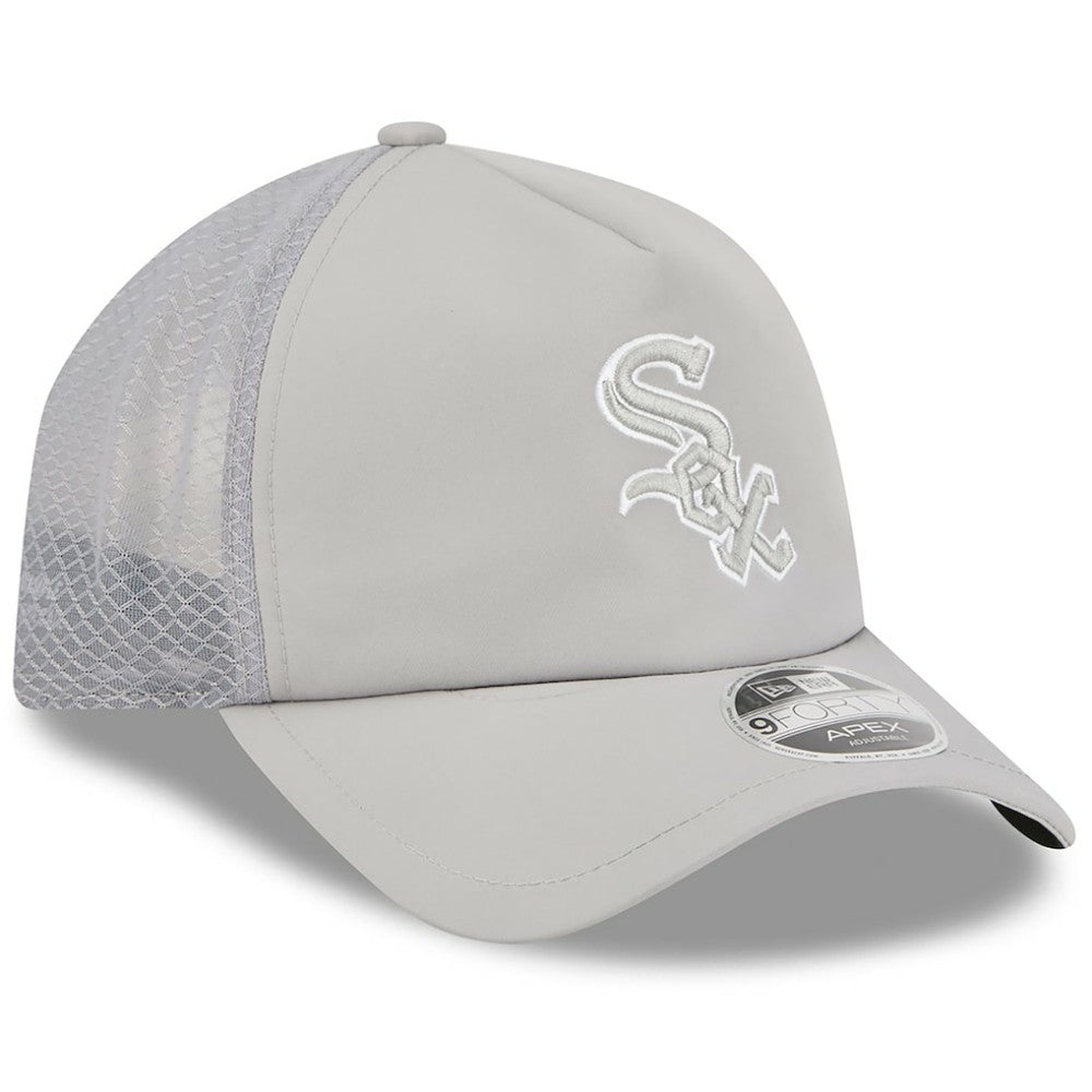 Chicago White Sox New Era 2026 Batting Practice Apex 9FORTY Adjustable Trucker Hat - MLB Hats