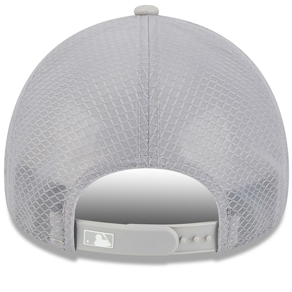 Los Angeles Dodgers New Era 2026 Batting Practice Apex 9FORTY Adjustable Trucker Hat - MLB Hats