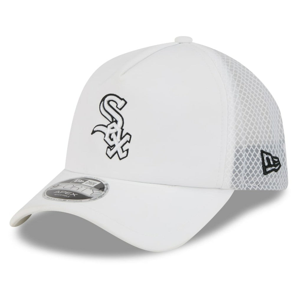 Chicago White Sox New Era 2026 Batting Practice Apex 9FORTY Adjustable Trucker Hat - MLB Hats
