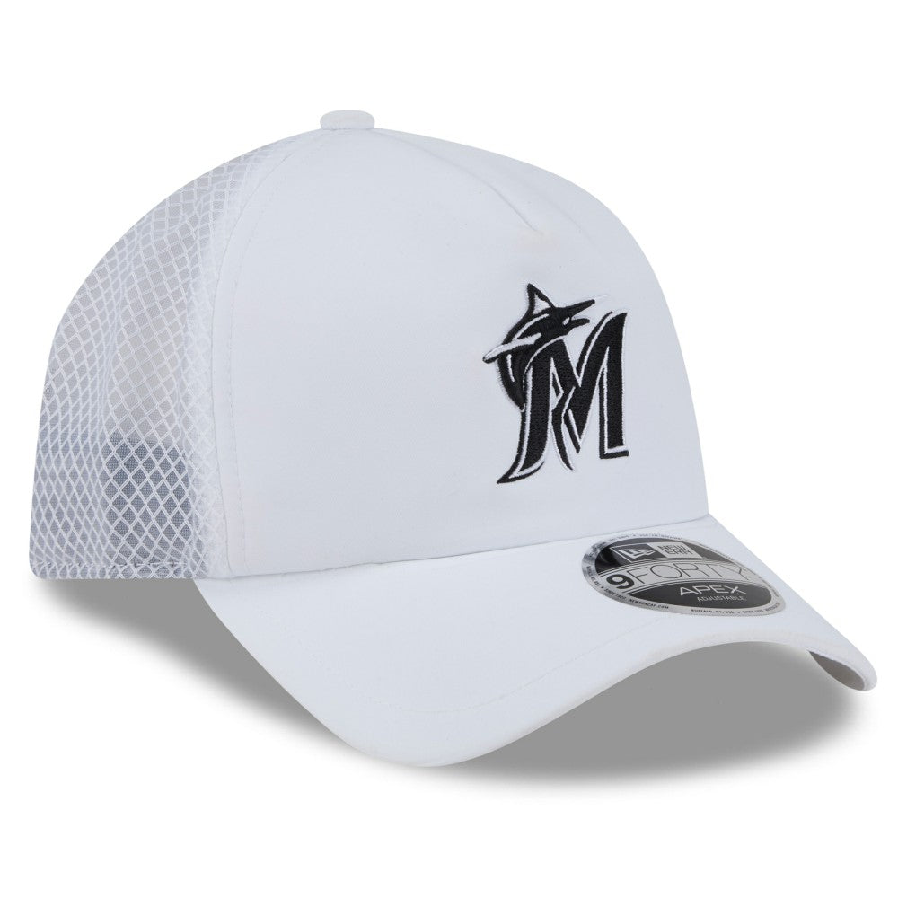 Miami Marlins New Era 2026 Batting Practice Apex 9FORTY Adjustable Trucker Hat - MLB Hats