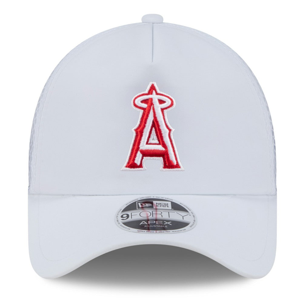 Los Angeles Angels New Era 2026 Batting Practice Apex 9FORTY Adjustable Trucker Hat - MLB Hats