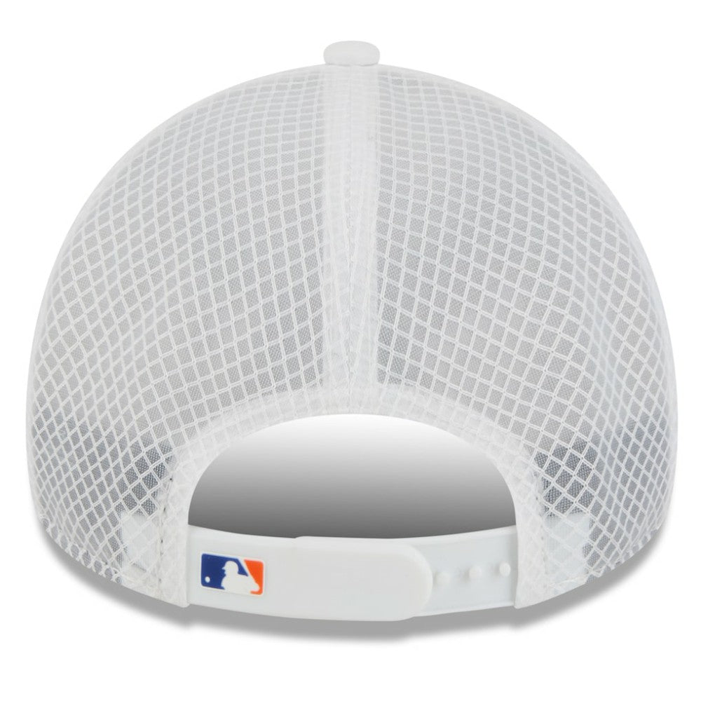 New York Mets New Era 2026 Batting Practice Apex 9FORTY Adjustable Trucker Hat - MLB Hats