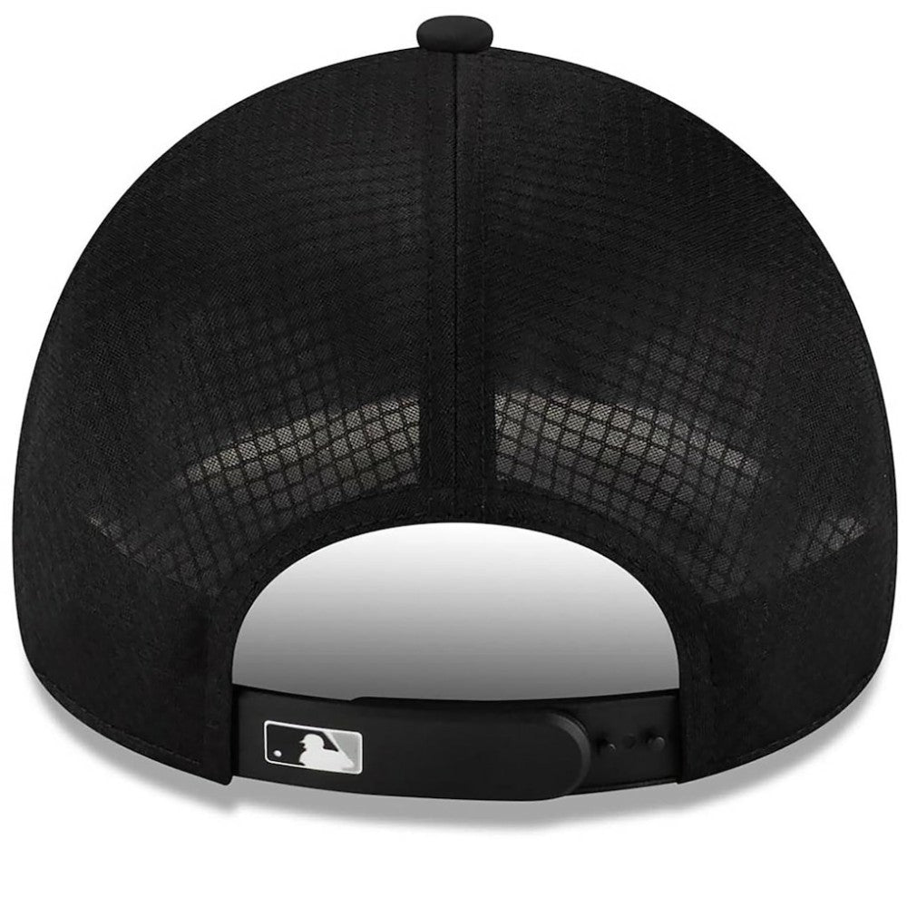 Chicago White Sox New Era 2026 Batting Practice Apex 9FORTY Adjustable Trucker Hat - MLB Hats