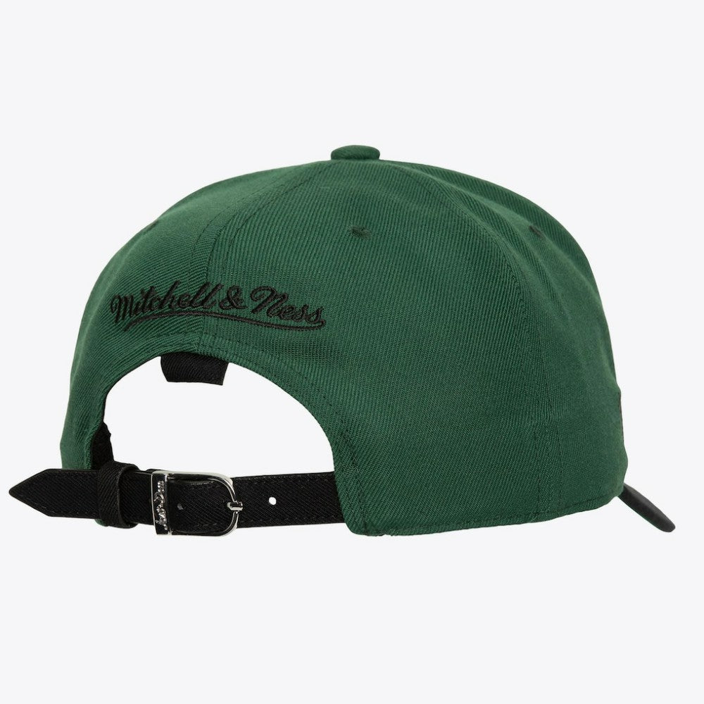 Chicago Blackhawks Mitchell & Ness x Just Don Wave Script Pro Strapback Hat -  NHL Hats